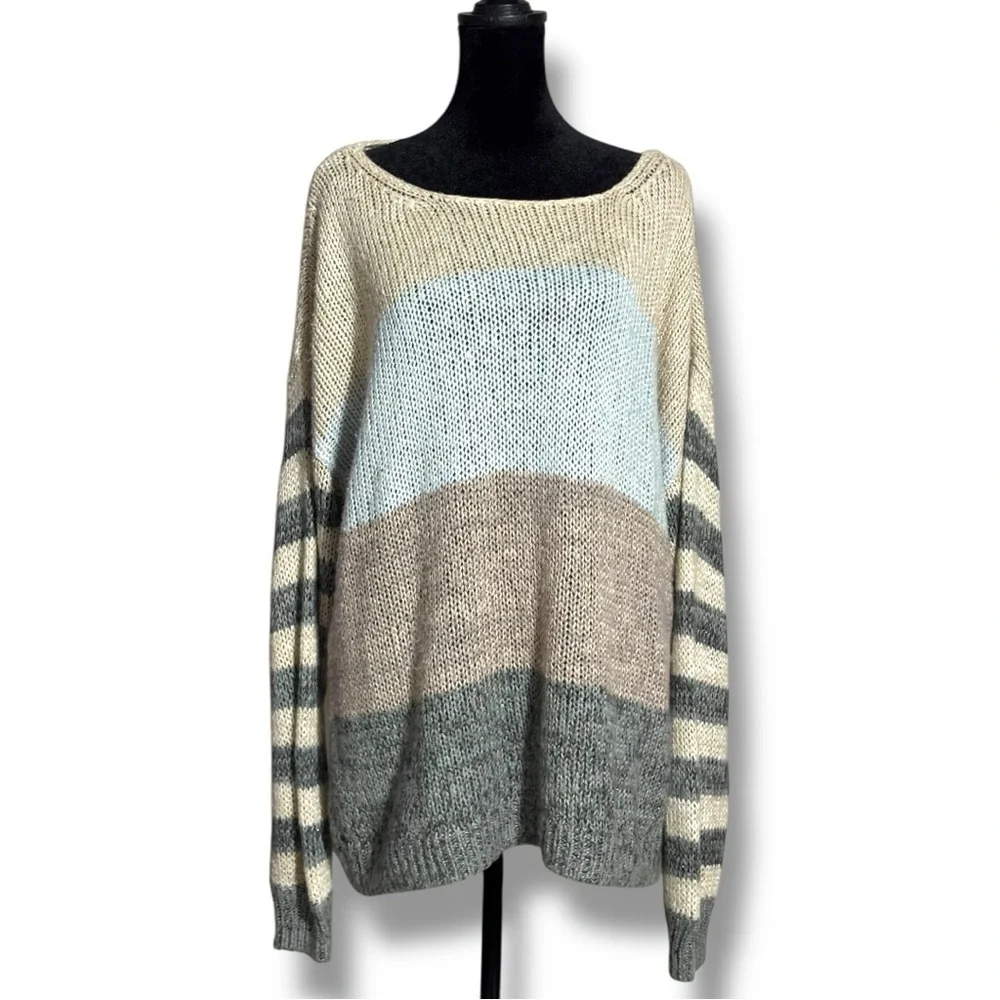 Maurices Elegant Colorblock Blue/Gray/Tan Lightweight Loose Fit Women's Sweater